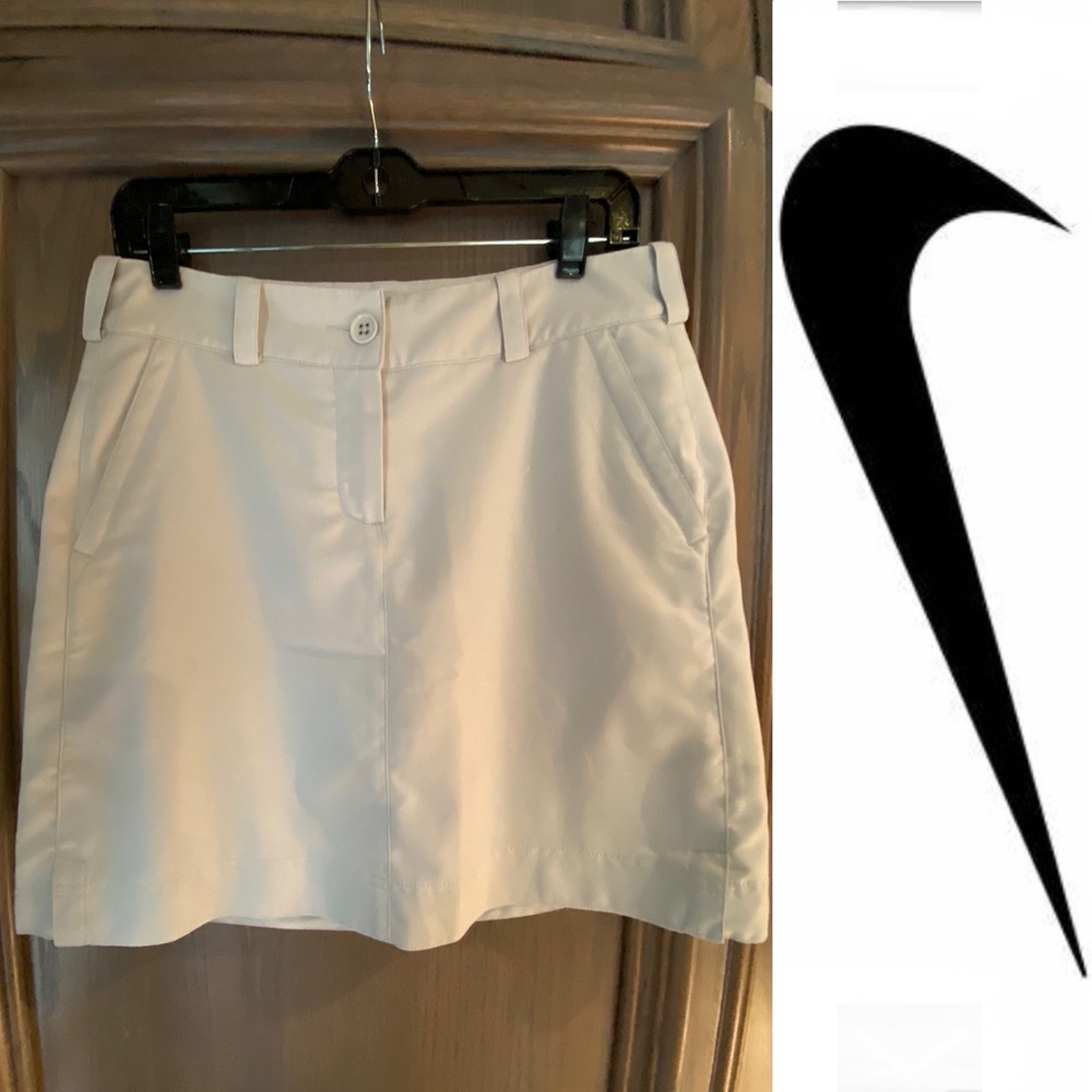 Nike Women’s Gold Tour Performance Dri-Fit White Skort - Size 6